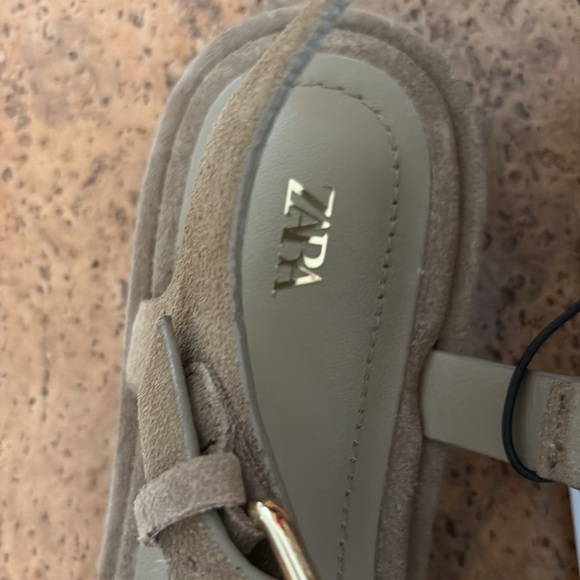 Zara suede sandal - Picture 2 of 5